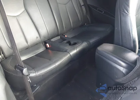 2016 Hyundai Veloster Turbo z USA, uszkodzony, nr VIN KMHTC6AE3GU289357